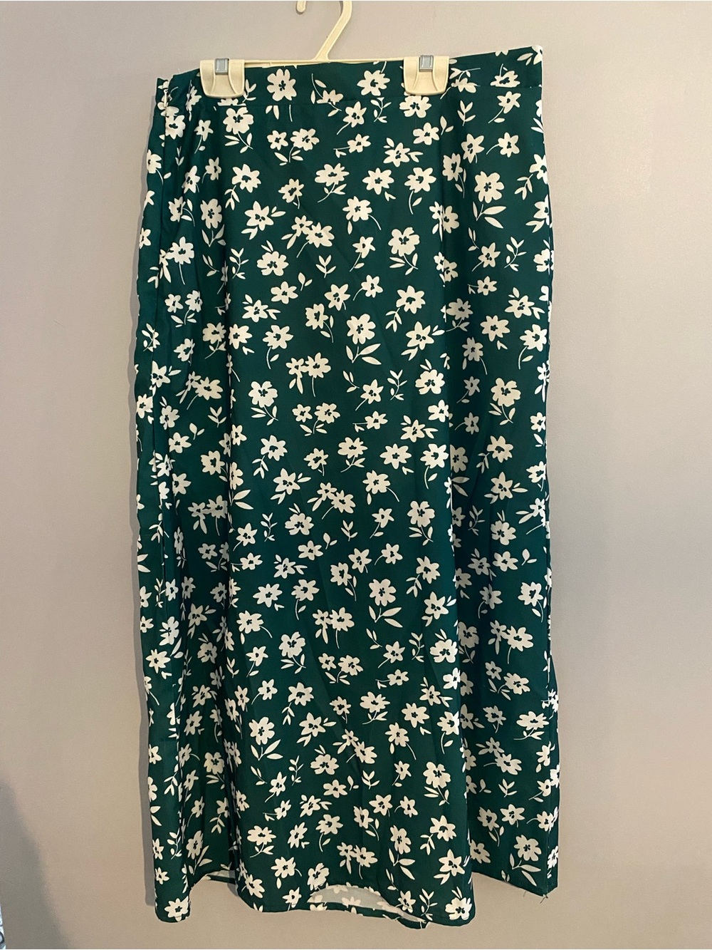 Floral Midi Skirt in Dark Green and White